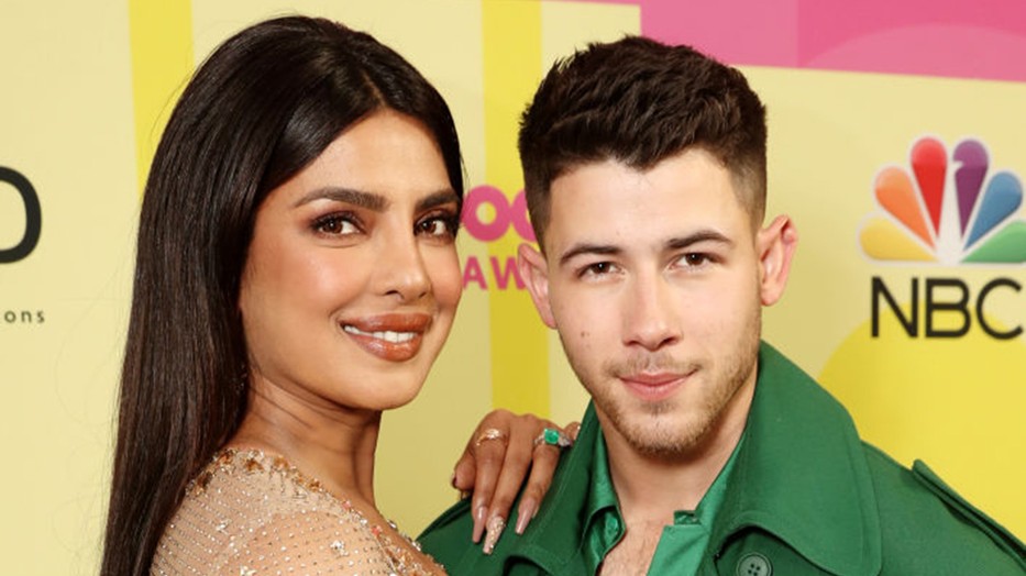Priyanka Chopra és Nick Jonas párosa a 2021-es Billboard gálán erőt ad az élethez