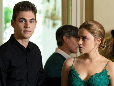 9 jel, hogy a másik csak játszik veled, de nem gondolja komolyan