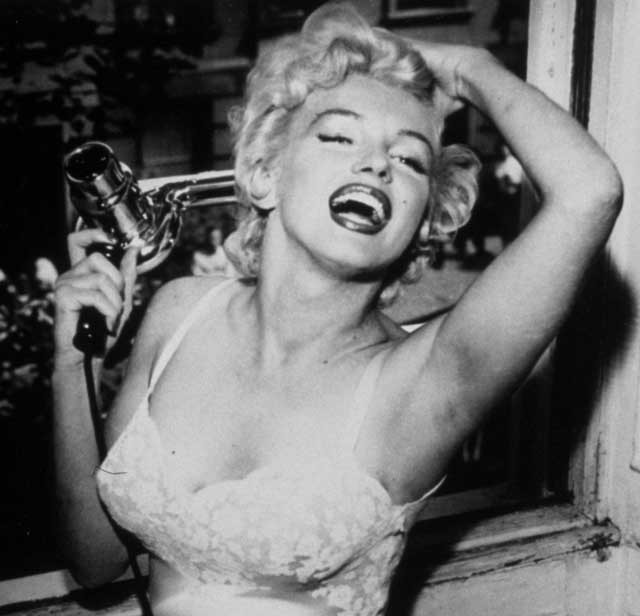 Így szárítsd a hajad a hajtípusodnak megfelelően