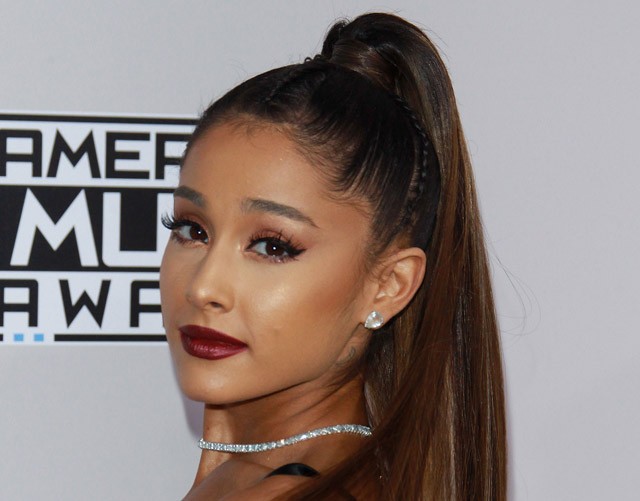 Ariana Grande lófarok