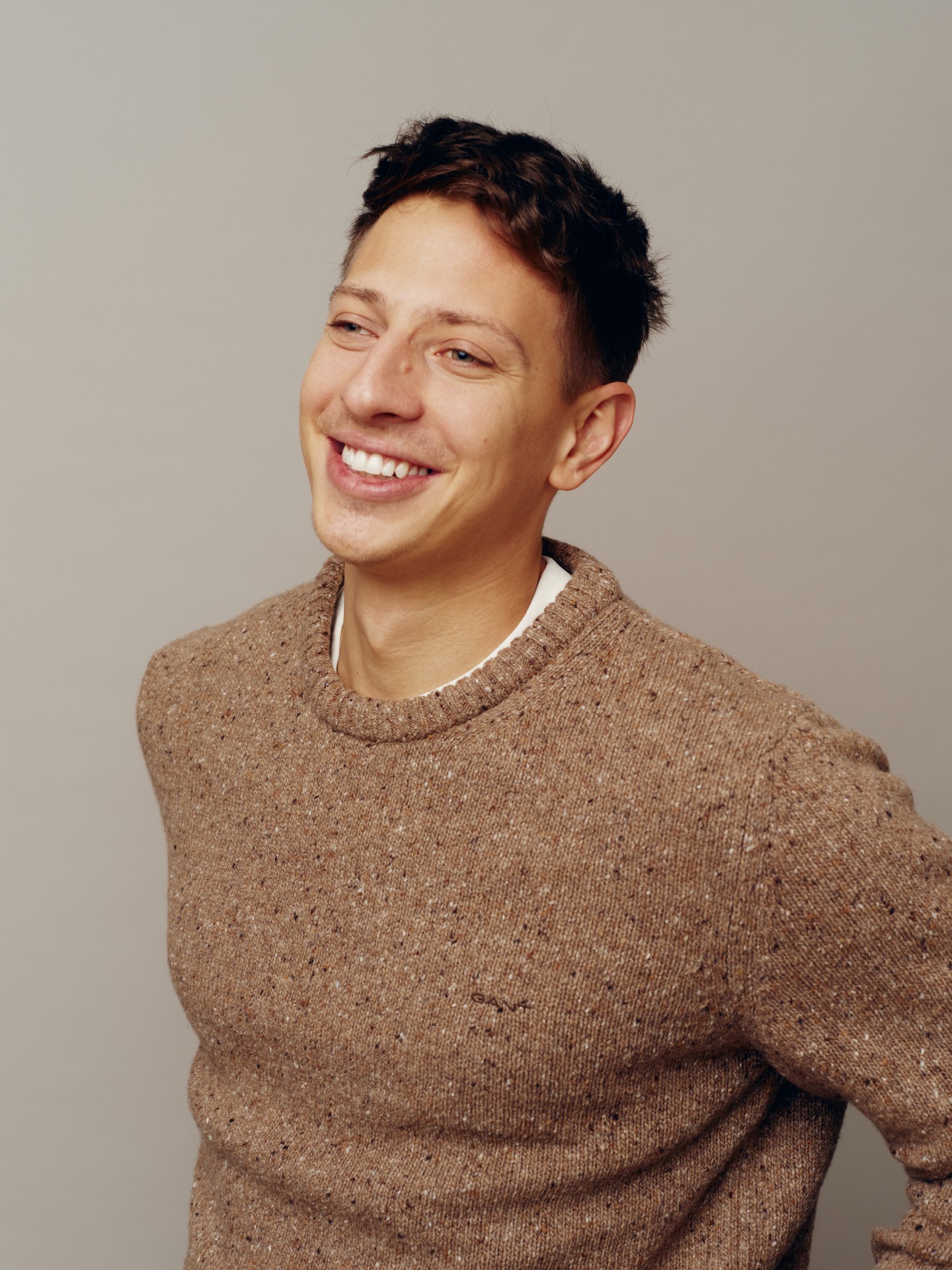 Dr. Czébely-Lénárt András szülész-nőgyógyász, a Nődokik alapítója, kollégájával arról beszél, hogyan látják a technológia szerepét a mindennapi praxisban, miként alkalmazzák saját pácienseiknél, és milyen előnyöket kínál a prevenció, a diagnosztika és a személyre szabott egészségmenedzsment terén