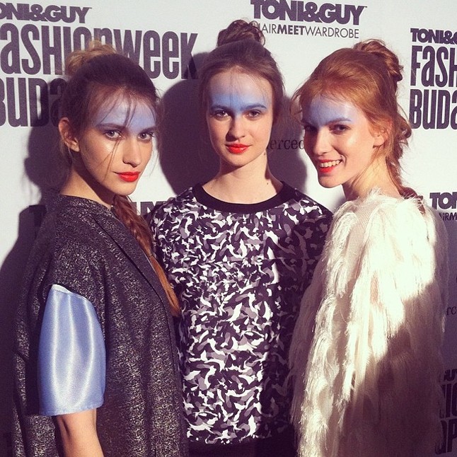 Szegedi Katának nem csak a kollekciója volt különleges, a lányok nagyon izgalmas sminket is kaptak a kifutóra.
