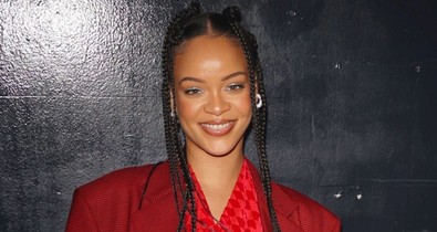A szezon legmenőbb kabát trendjeit Rihanna mutatja be