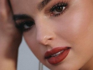 Get the Look: Így készítsd el Addison Rae nőies sminkjét!