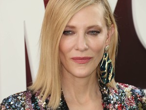A 49 éves Cate Blanchett a legragyogóbb nadrágkosztümben tündökölt!