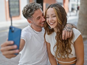 5 jel, hogy önigazolásból ismerkedsz másokkal, és nem azért, mert kapcsolatra vágysz