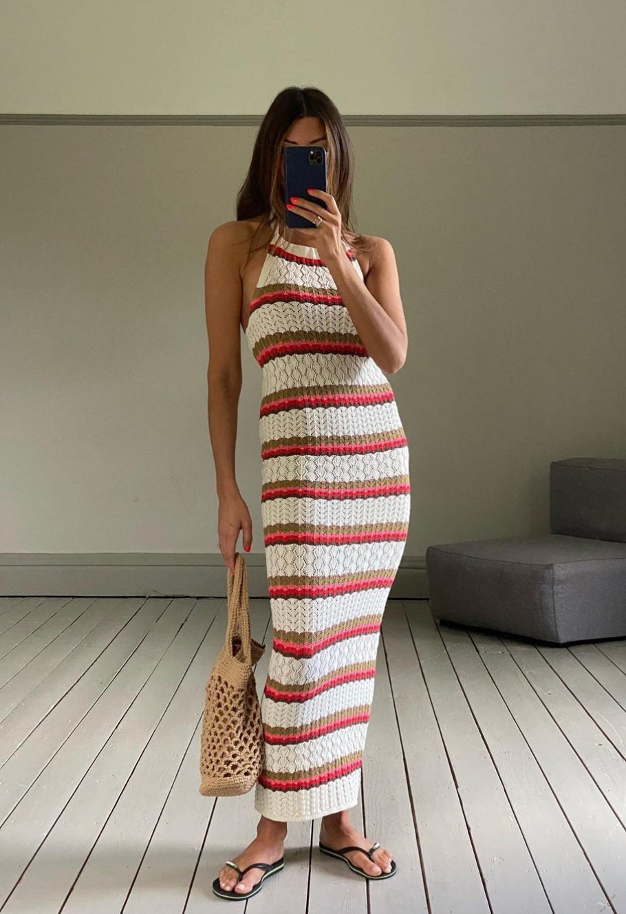 A nyári ruha trendeket is meghódította a kötött.