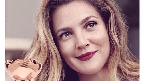Drew Barrymore parfümöket dobott a piacra