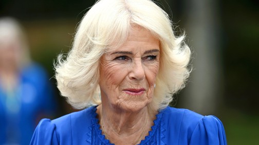 Könnyekre fakadt Kamilla királyné, szívszorító pillanat hatotta meg Károly király feleségét