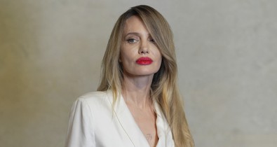 Angelina Jolie ritka megjegyzéseket tett a Brad Pittel való kapcsolatára, ez mindent elárul