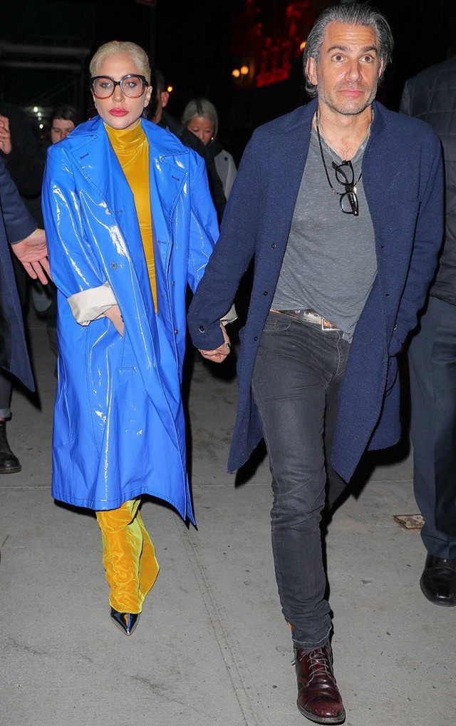 Lady Gaga és jegyese, Carino