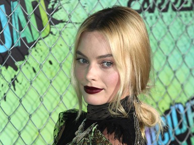 Margot Robbie drámai megjelenése unikornissal