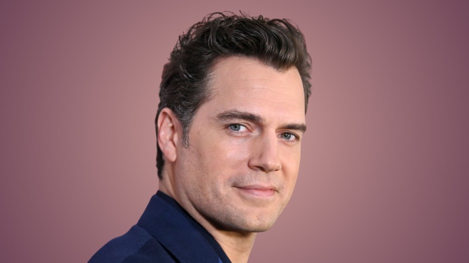 Henry Cavill édesapa lett