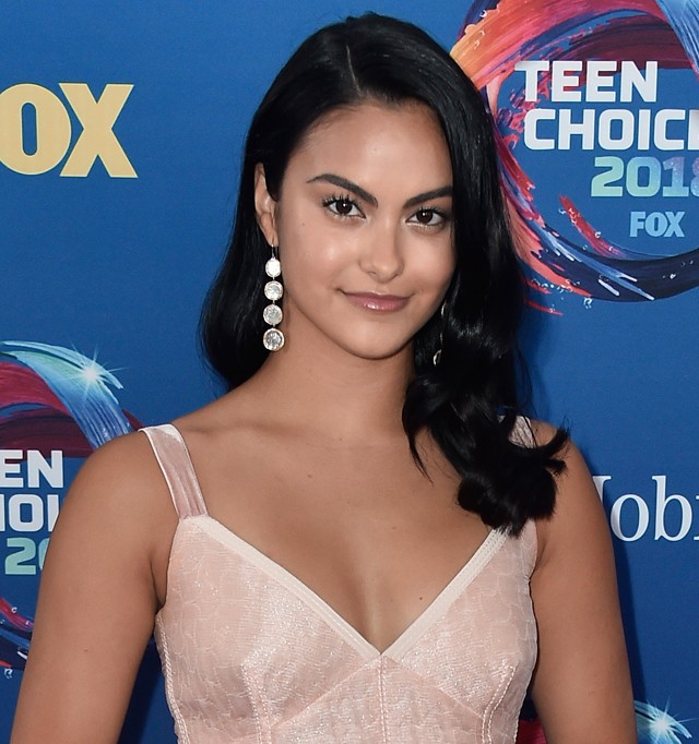 Camila Mendes