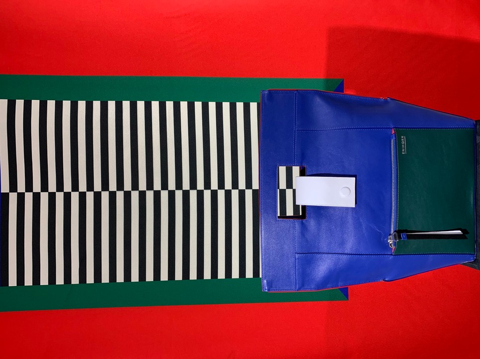 Madarak ihlették a magyar táskatervező és képzőművész közös kollekcióját