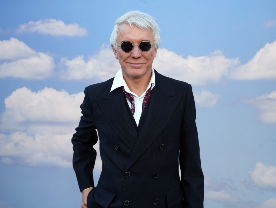 Baz Luhrmann ausztrál filmrendező volt Vogue World: Hollywood művészeti vezetője