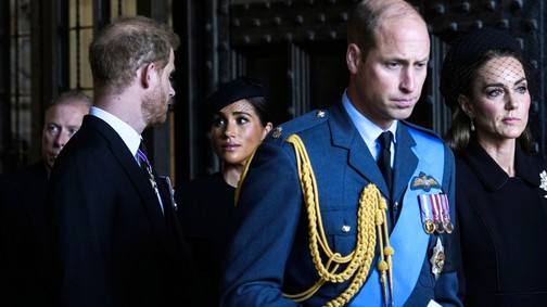 Felvételen a kínos pillanat, amikor utolsó támogatóik is elfordultak Harry hercegéktől