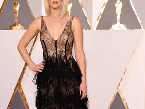 Jennifer Lawrence melankolikus szettben az Oscar-gálán