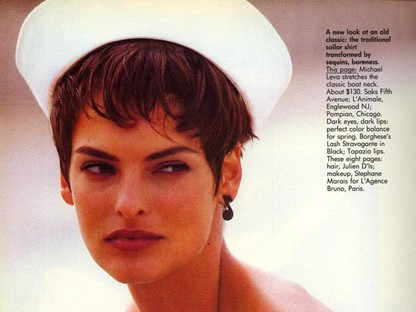 Pénzéhes és nagyon dögös - 50 lett a szupermodell!