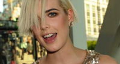 Aggyt csókolná Katy Perry