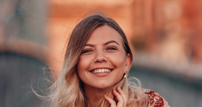 A GLAMOUR Nagykövet 2021-ben Ruzsa Norina - Ismerd meg!