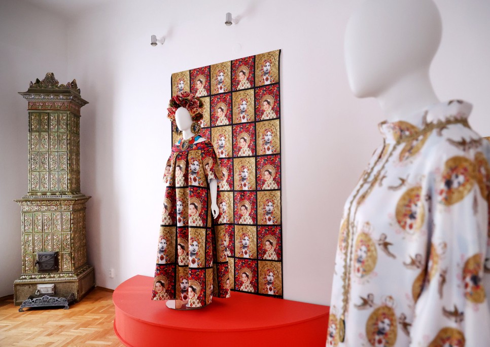 Romani Design kiállítás nyílt Szegeden a Móra Ferenc Múzeumban