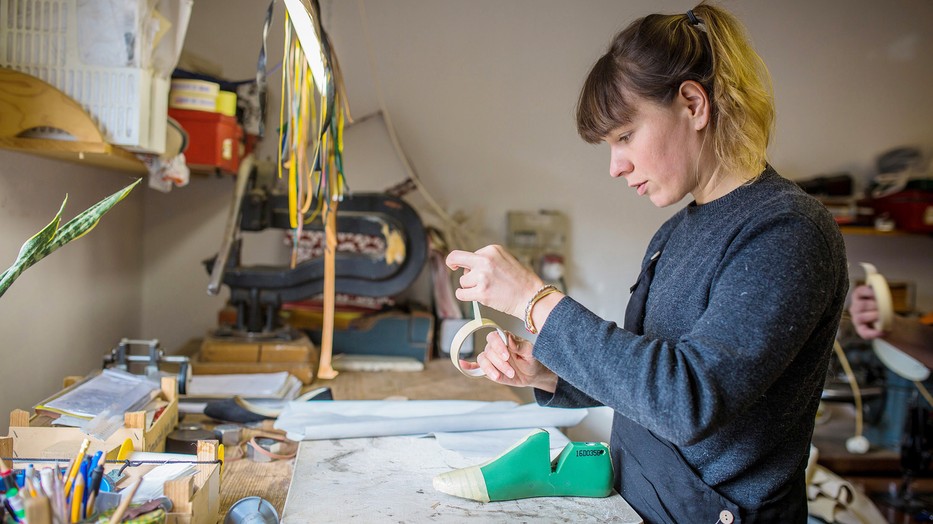 Hoffmann Dóri, a The White Ribbon balerinacipők tervezője eredetileg fotósnak készült