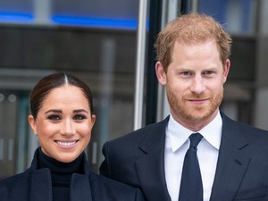 Megérkezett Harry herceg és Meghan Markle ünnepi képeslapja, azonnal kiszúrtak rajta egy különleges részletet