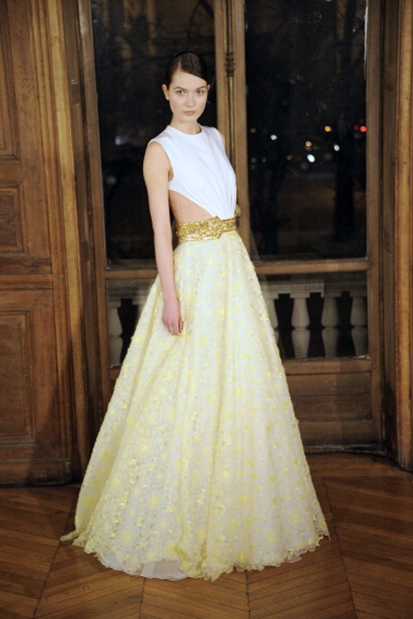 Petró Stella (@VM) - Dany Atrache Haute Couture