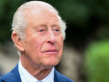 Károly király csillagászati összeget fizethet András hercegnek, hogy elhagyja a királyi rezidenciáját