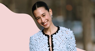 Így készíts „sleek back” frizurát, ami nem roncsolja a hajad