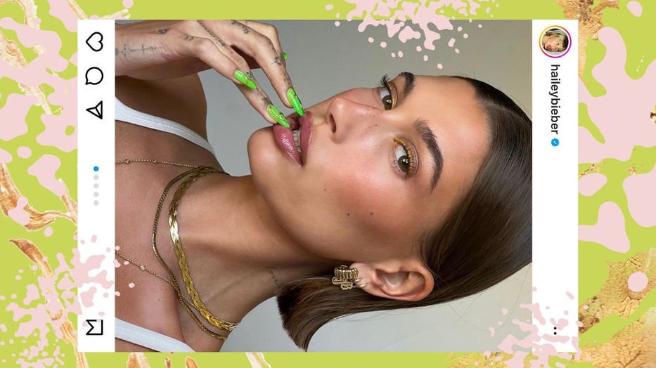 Hailey Bieber körme a Coachella fesztiválra készült