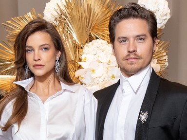 Palvin Barbara férje hatalmas bejelentést tett, nem akármilyen szerepben láthatjuk a jövőben Dylan Sprouse-t