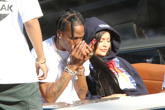 Kylie Jenner és Travis Scott