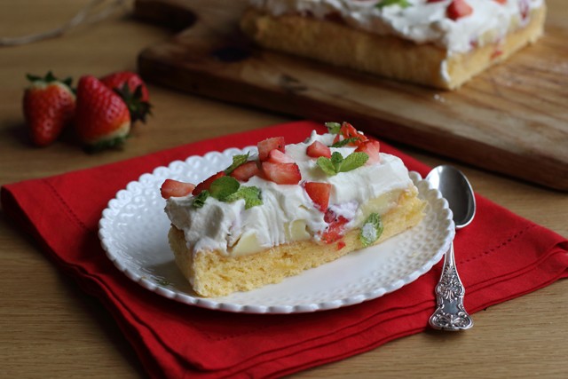 Indítsd a hetet egy finom epres sütivel