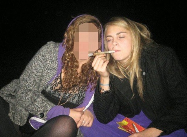 Cara már korán begyújtotta a rakétát