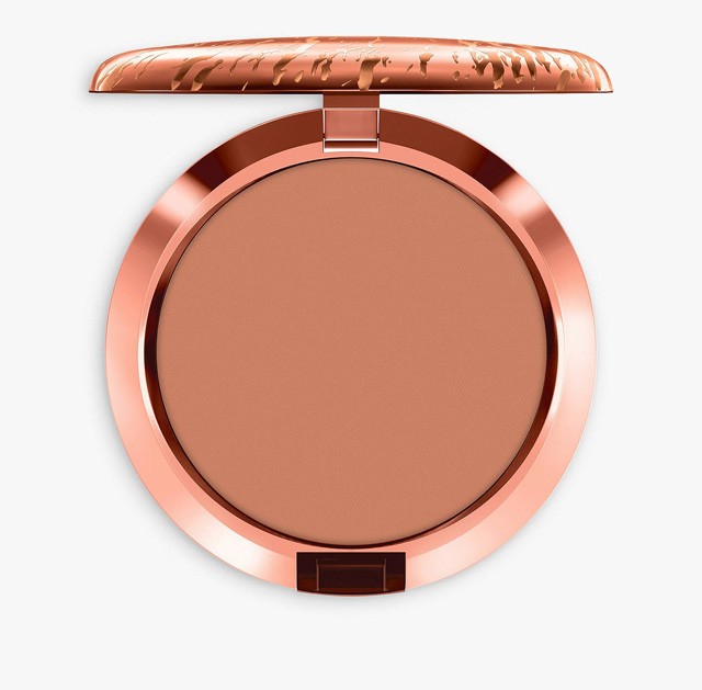 MAC Radiant Matte bronzosító (Totally Taupeless) 9800 Ft