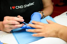 A CND standján ilyen szép kék színt is kérhettetek