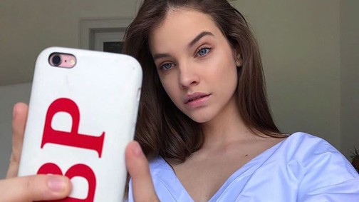 Videó! Palvin Barbin hipnotikus tánca 1 percben
