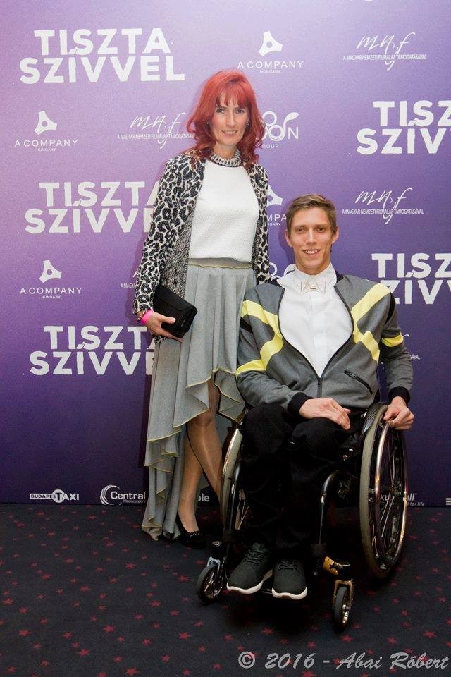 Az év magyar filmje! Kerekesszékes gengszterek lövöldöznek Till Attila új filmjében - ez a Tiszta szívvel