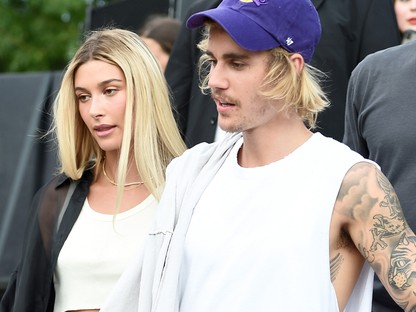 Beégett a retinánkba, ahogy Justin Bieber őrült párzási táncot lejt feleségének