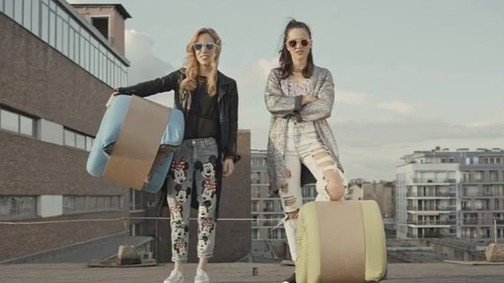 Interjú a DVA magyar márka tervezőivel az első kollekcióról, munkáról, sikerekről, botrányról