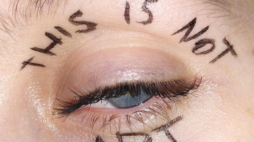 Karrier, identitás, szépség és elvárások: interjú Magyar Eszterrel