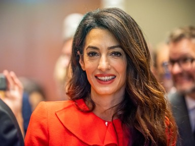 Amal Clooney nadrágos stílustrükkjét nem biztos, hogy másnak is javasoljuk