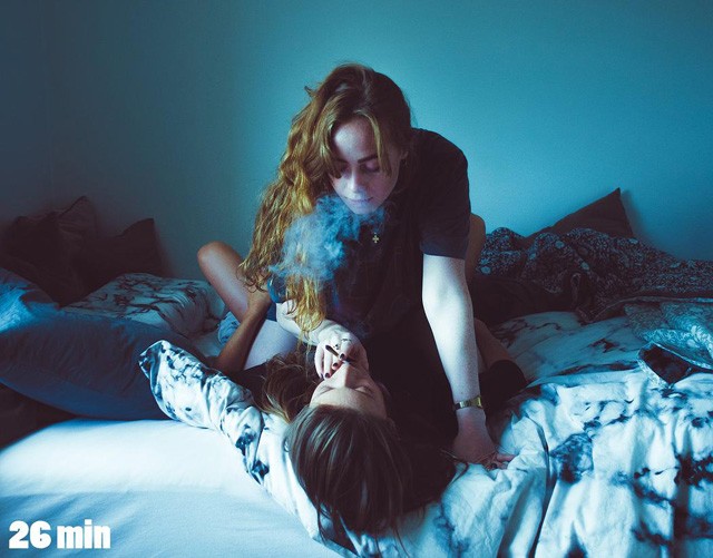 Ez a fotós Tinderen ismerkedik, hogy aztán lefotózza partnereit a legintimebb helyzetekben