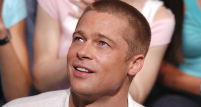 Brad Pitt fia híres édesapja kiköpött másaként lépett utcára: vajon mit akart üzenni ezzel?