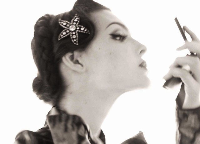 vogue, divatfotó, vittoria ceretti, steven meisel, címlap, olasz vogue, képek, fotók