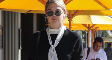 Kate Upton most bebizonyította, hogy neki vannak a legtökéletesebb lábai!