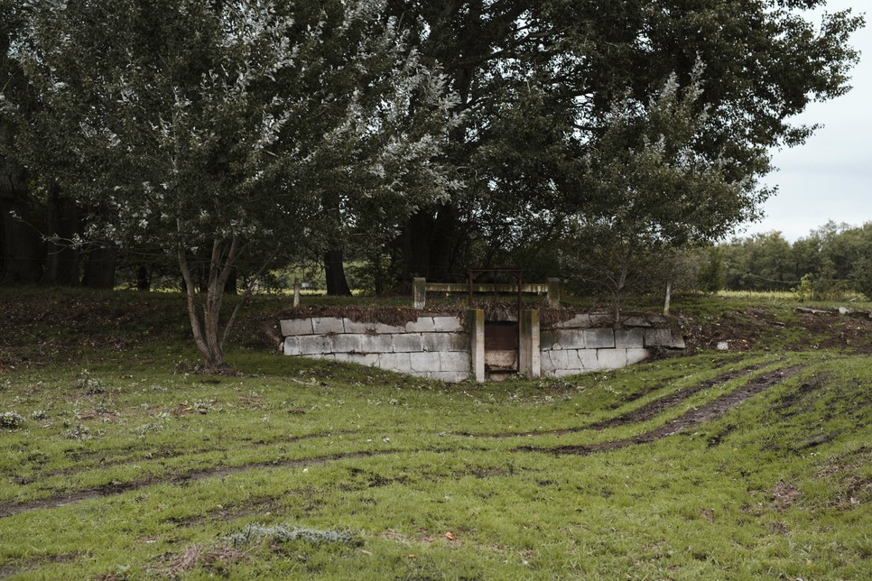 Tibor többször megemlíti, hogy szerinte a legtöbb kárt az emberi gondatlanság eredményezte, a megépített zsilipek, amelyeket aztán soha nem üzemeltek be