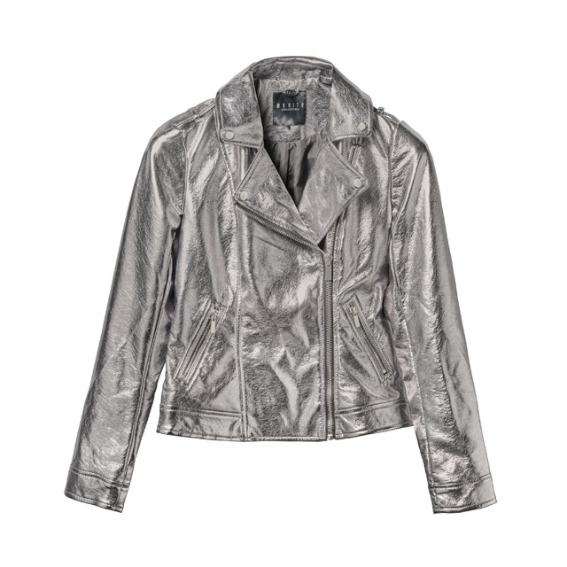 Ezüst dzseki MOHITO 15995 Ft, GLAMOUR-napkon 12795 Ft